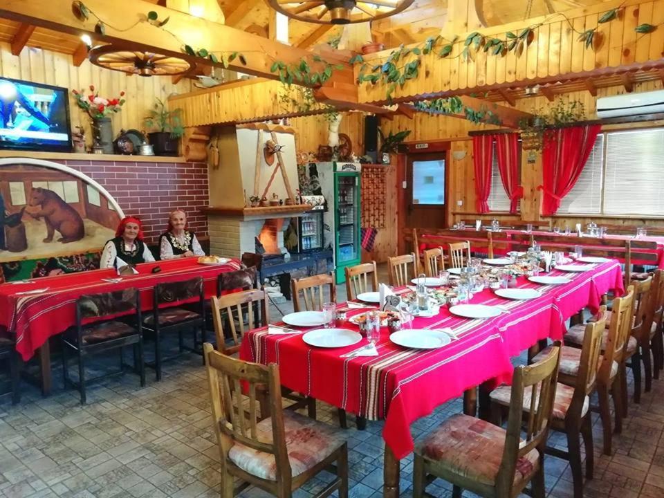 Kovacha Guest House Raduil Экстерьер фото