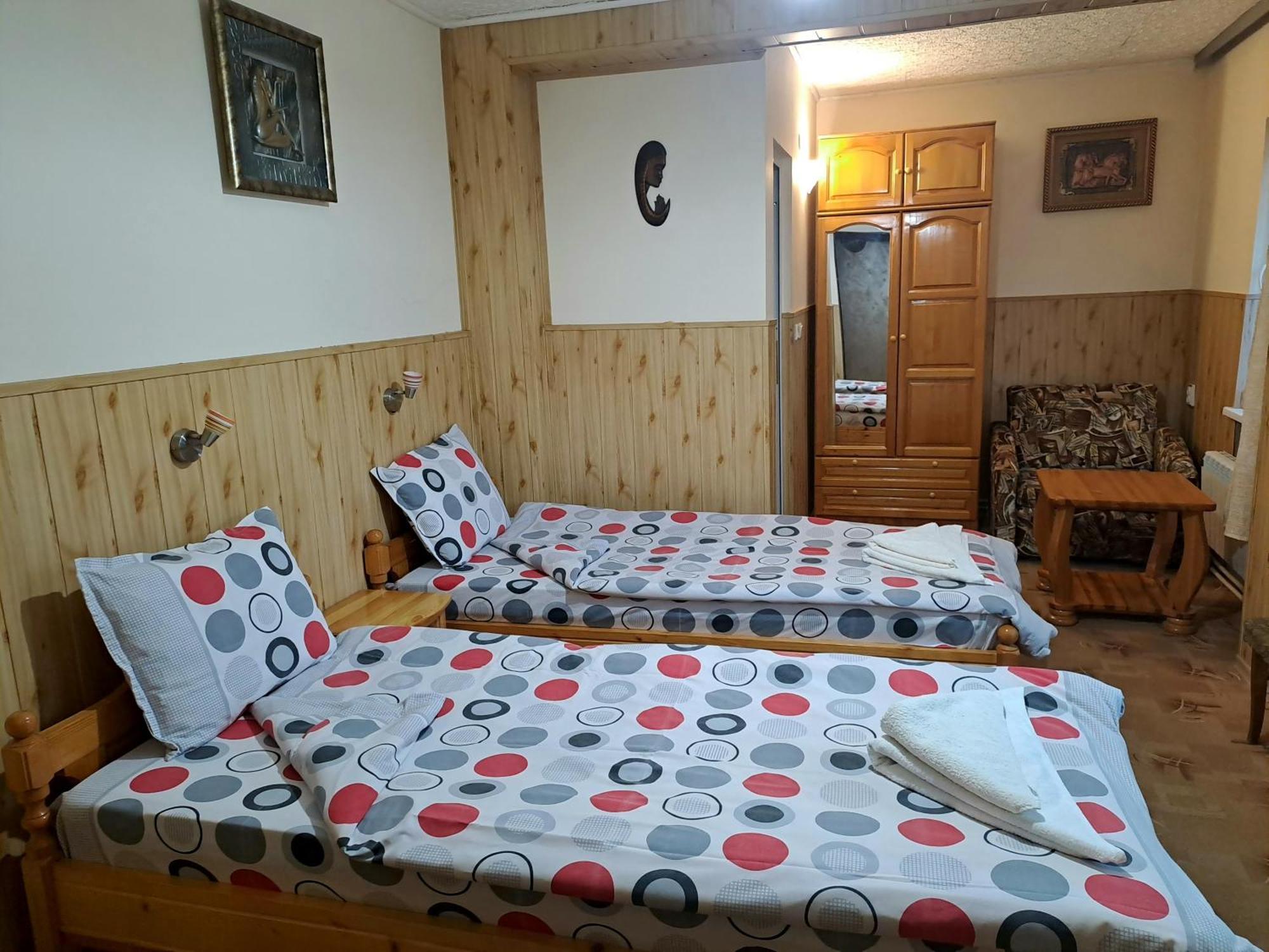 Kovacha Guest House Raduil Экстерьер фото